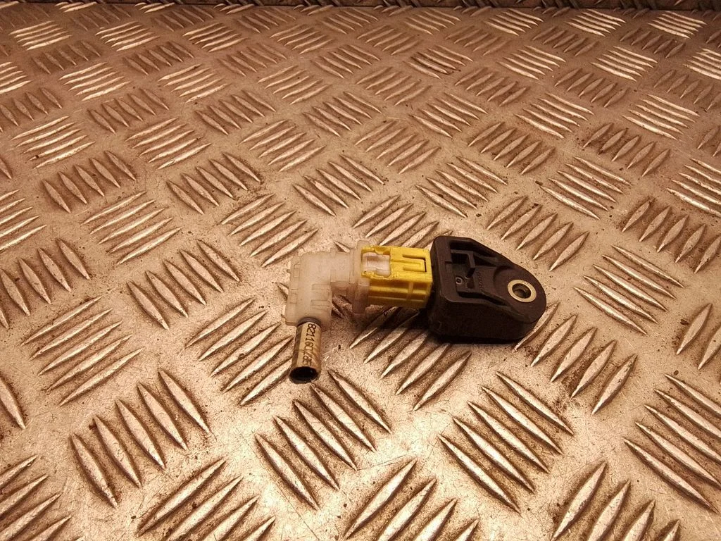 Airbag deployment crash/impact sensor – Toyota Auris E180 (2012-2018)