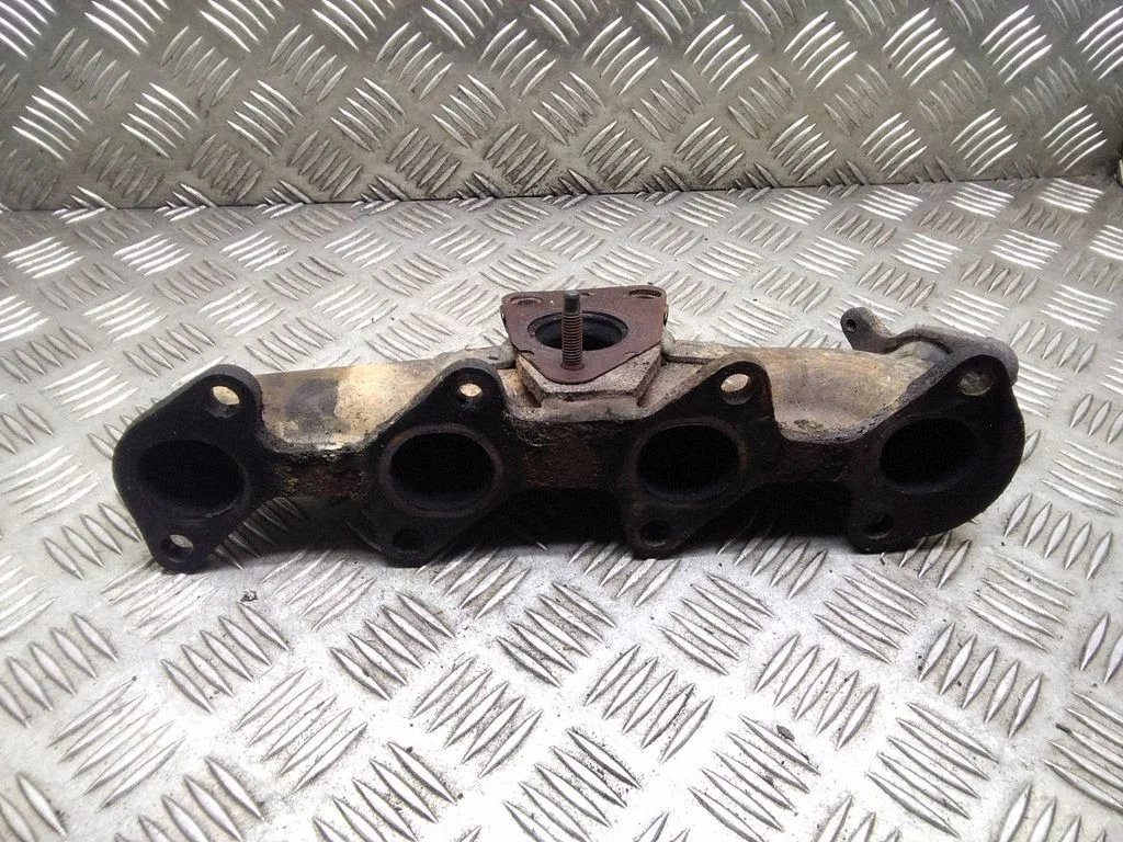 Exhaust manifold – Renault Trafic II (X83) (2001-2014)