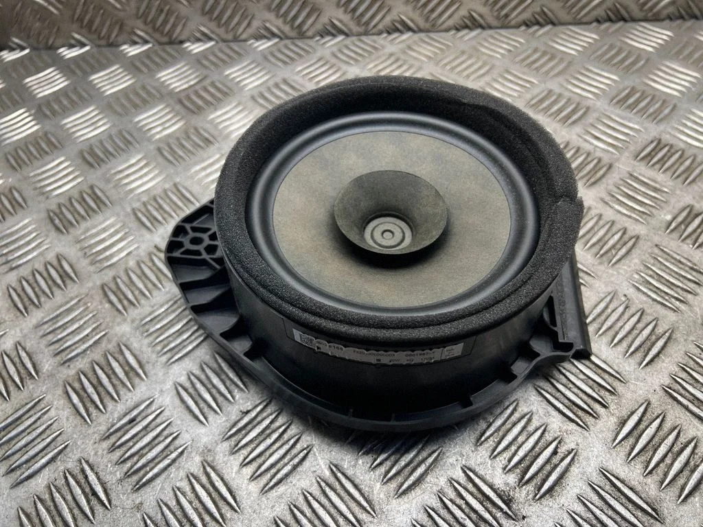 Rear door speaker – Opel Astra K (2015-2021)