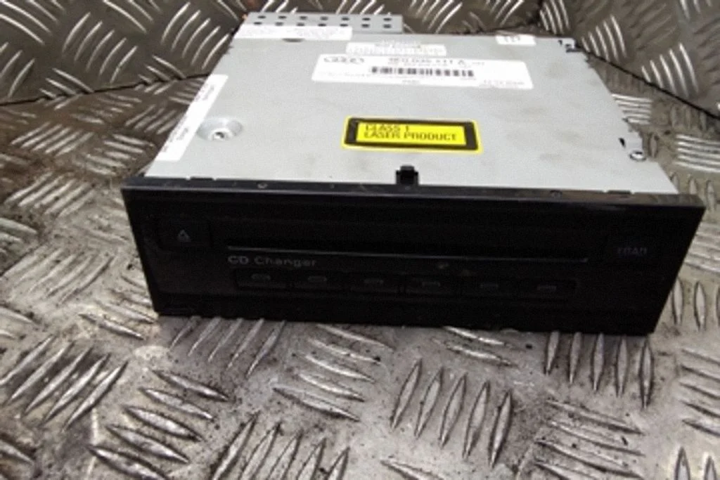 CD/DVD changer – Audi A6 Allroad C6 (2006-2011)