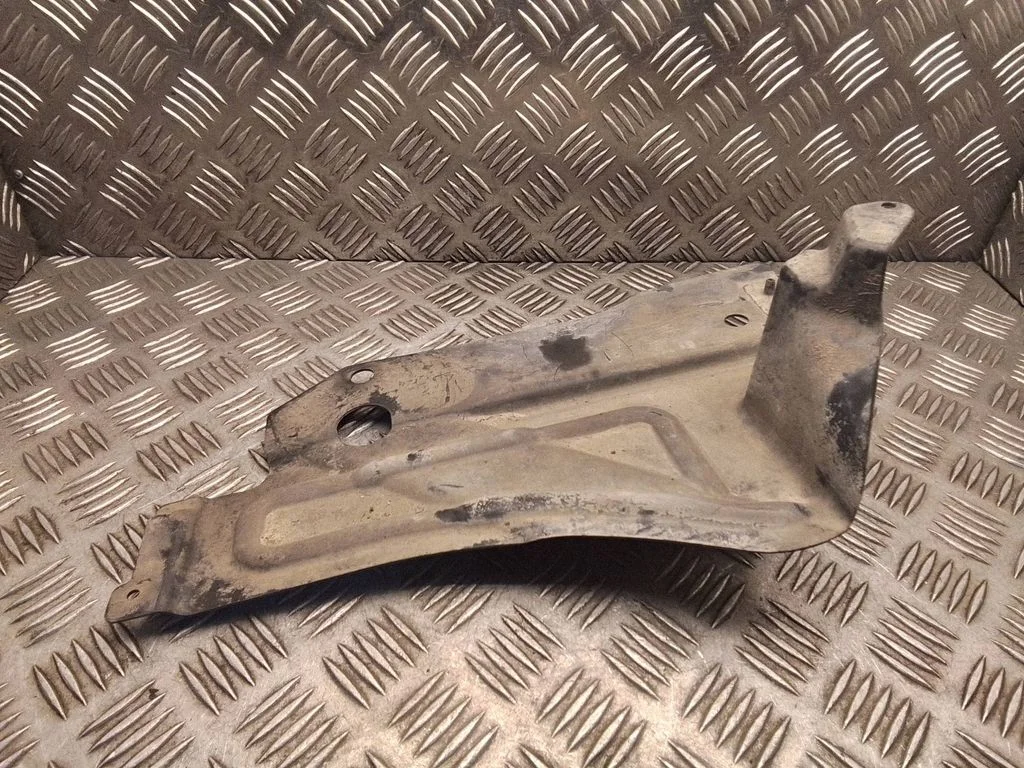 Tagavedrustuse põhjakaitse – BMW X1 E84 (2009-2015)