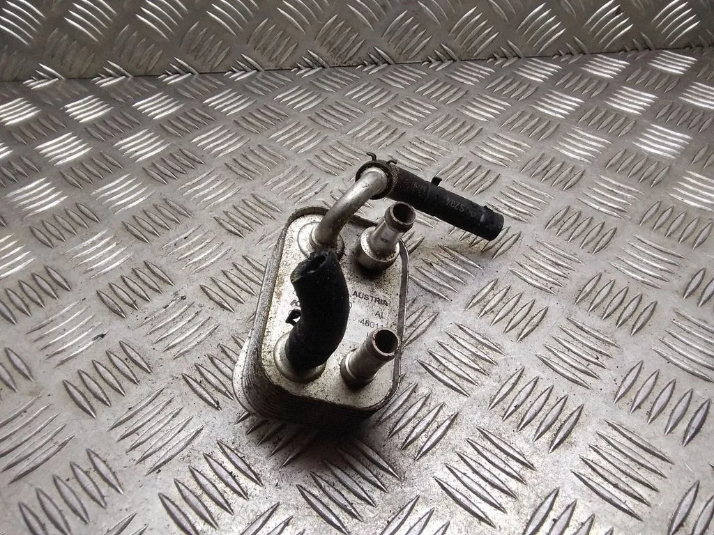 Kütuse jahuti (radiaator) – Volkswagen Touareg I (2002-2010)