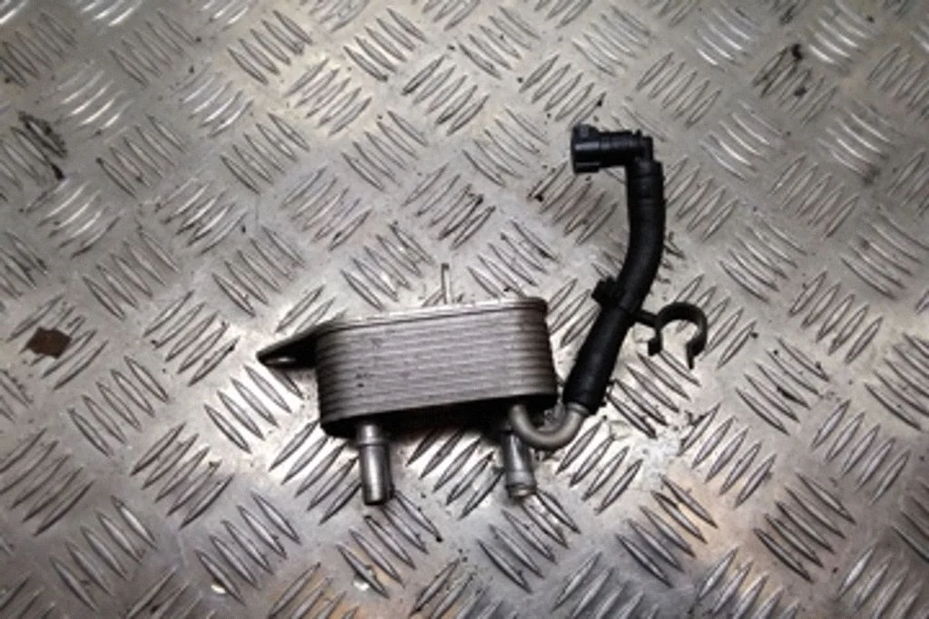 Kütuse jahuti (radiaator) – Volkswagen Touareg I (2002-2010)