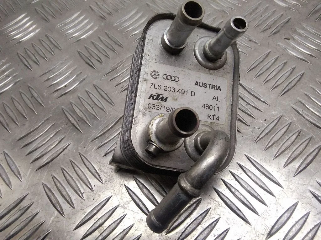 Kütuse jahuti (radiaator) – Volkswagen Touareg I (2002-2010)
