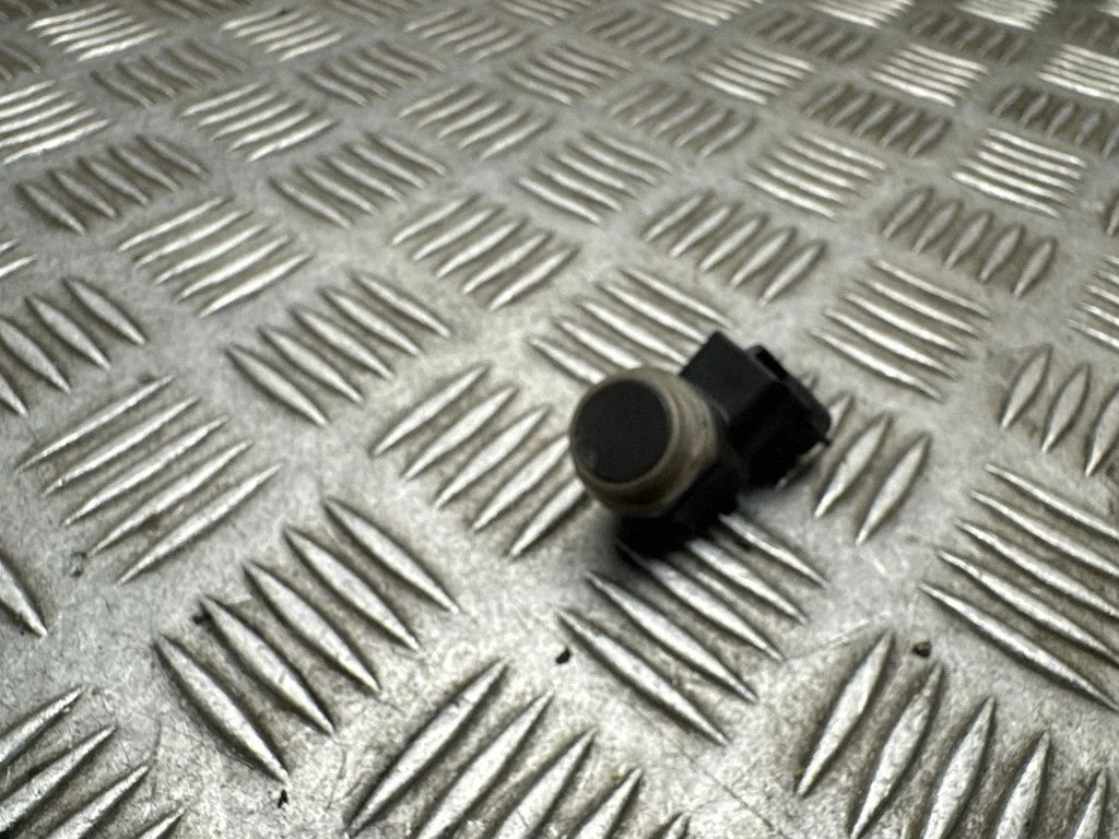 Parking PDC sensor – Toyota Auris E180 (2012-2018)