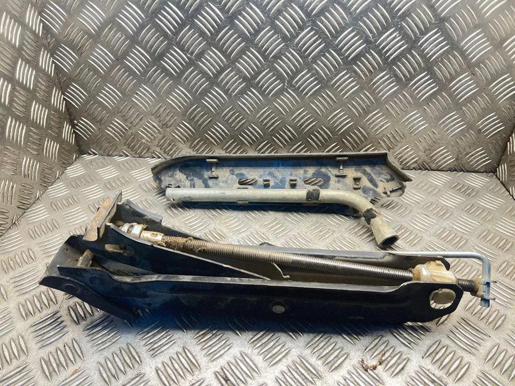 Lift Jack 7H0011031C