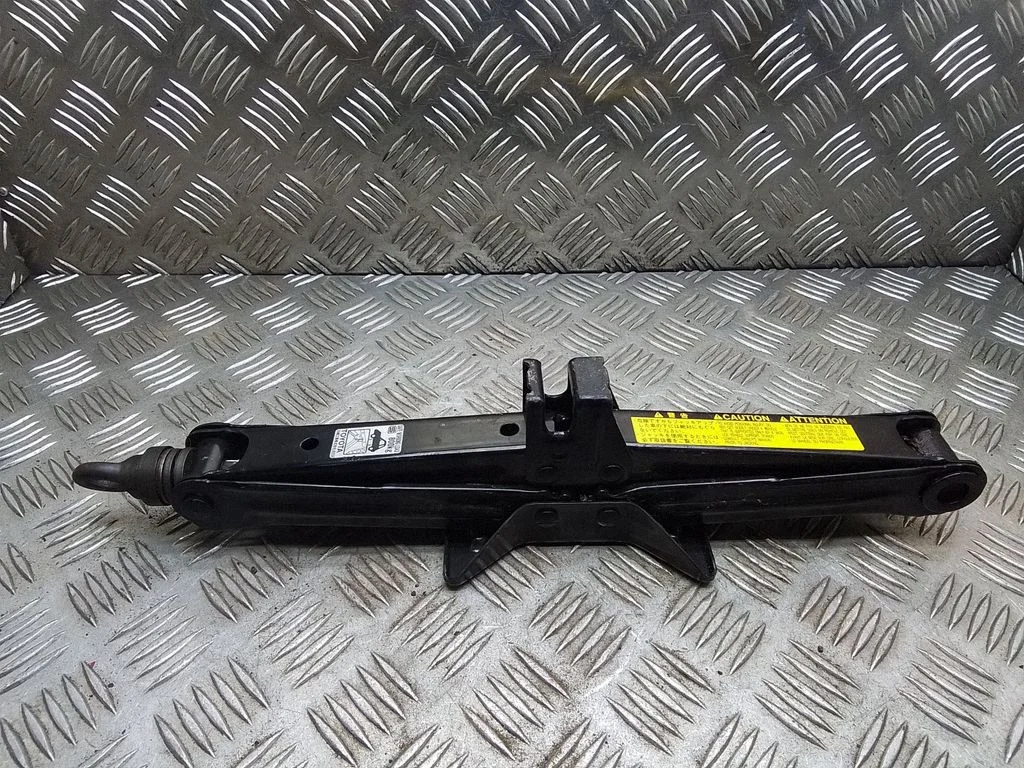 Lift Jack – Toyota Prius (XW20) (2003-2009)