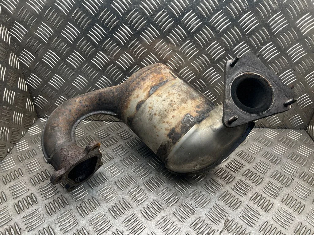 Katalizators/ FAP/DPF cieto daļiņu filtrs – Opel Vivaro (2001-2014)