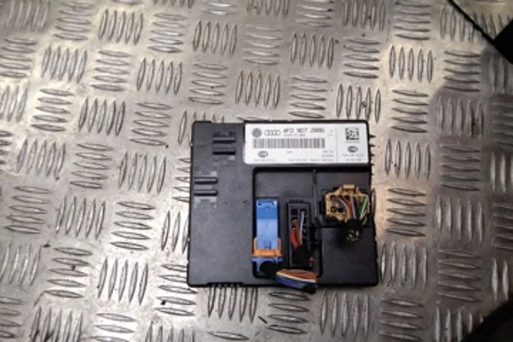 Tulede moodul (LCM) – Audi A6 Allroad C6 (2006-2011)