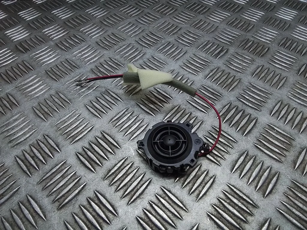 Front door high frequency speaker – Skoda Octavia Mk4 (2019-)