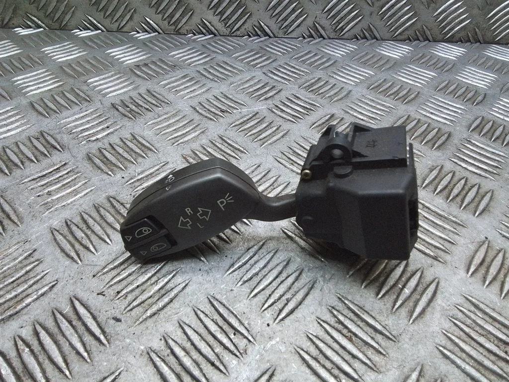 Indicator stalk – BMW 7 Series E65 E66 (2001-2008)