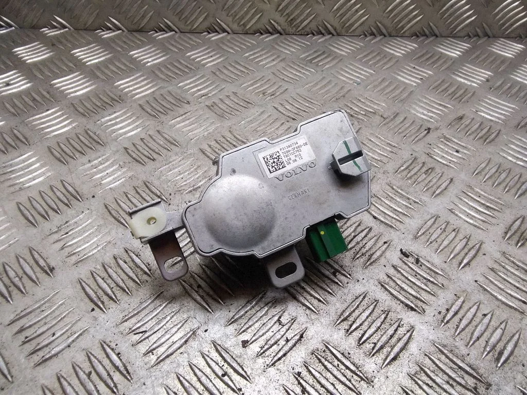 Steering wheel lock – Volvo V60 (2011-2013)