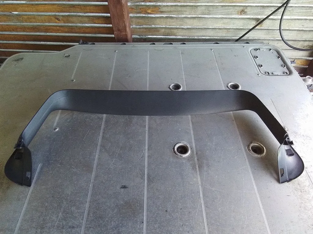Tailgate trim – Volkswagen Passat CC (2008-2016)