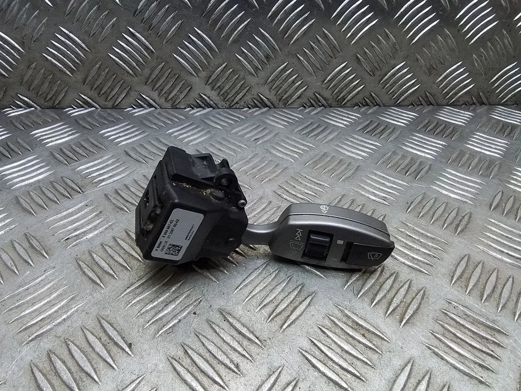 Klaasipuhastite hoob – BMW 7-seeria E65 E66 (2001-2008)
