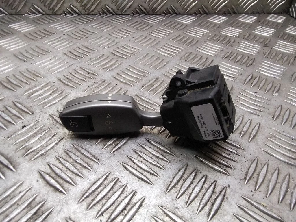 Püsikiiruse hoidiku (autopiloodi) hoob – BMW 7-seeria E65 E66 (2001-2008)