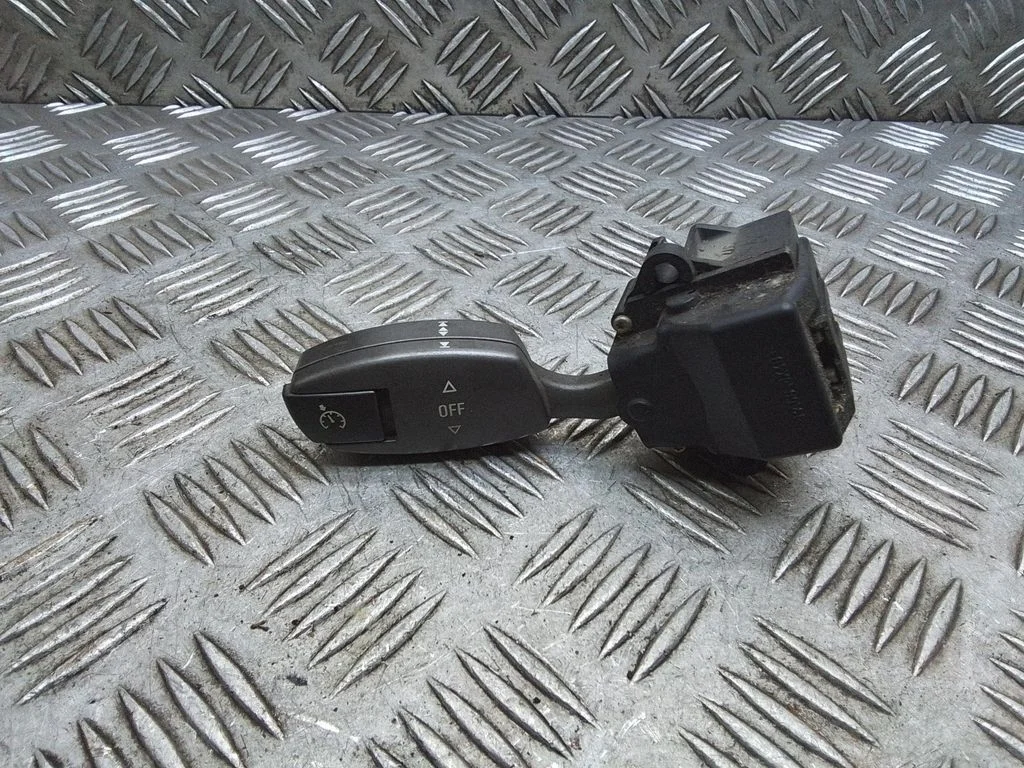 Püsikiiruse hoidiku (autopiloodi) hoob – BMW 7-seeria E65 E66 (2001-2008)