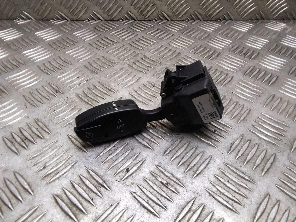 Püsikiiruse hoidiku (autopiloodi) hoob – BMW 5-seeria E60 E61 (2004-2010)