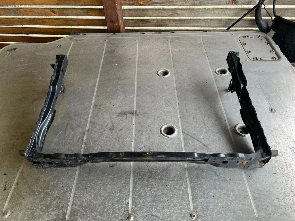 Bottom radiator support slam panel – Toyota Prius (XW30) (2009-2015)