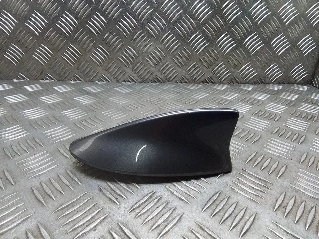 Aerial GPS antenna – Lexus ES VII XZ10 (2018-2021)