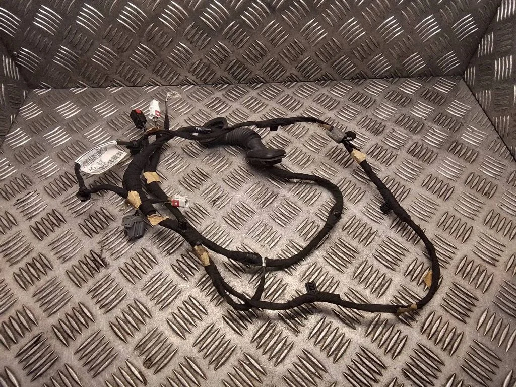 Bagāžnieka vāka vadu instalācija – Ford Fiesta (2017-)