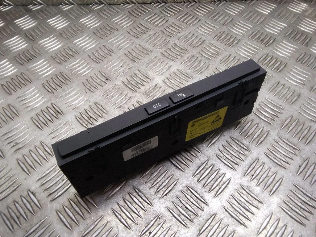 Parkimisandurite (PDC) lüliti – BMW 5-seeria E60 E61 (2004-2010)