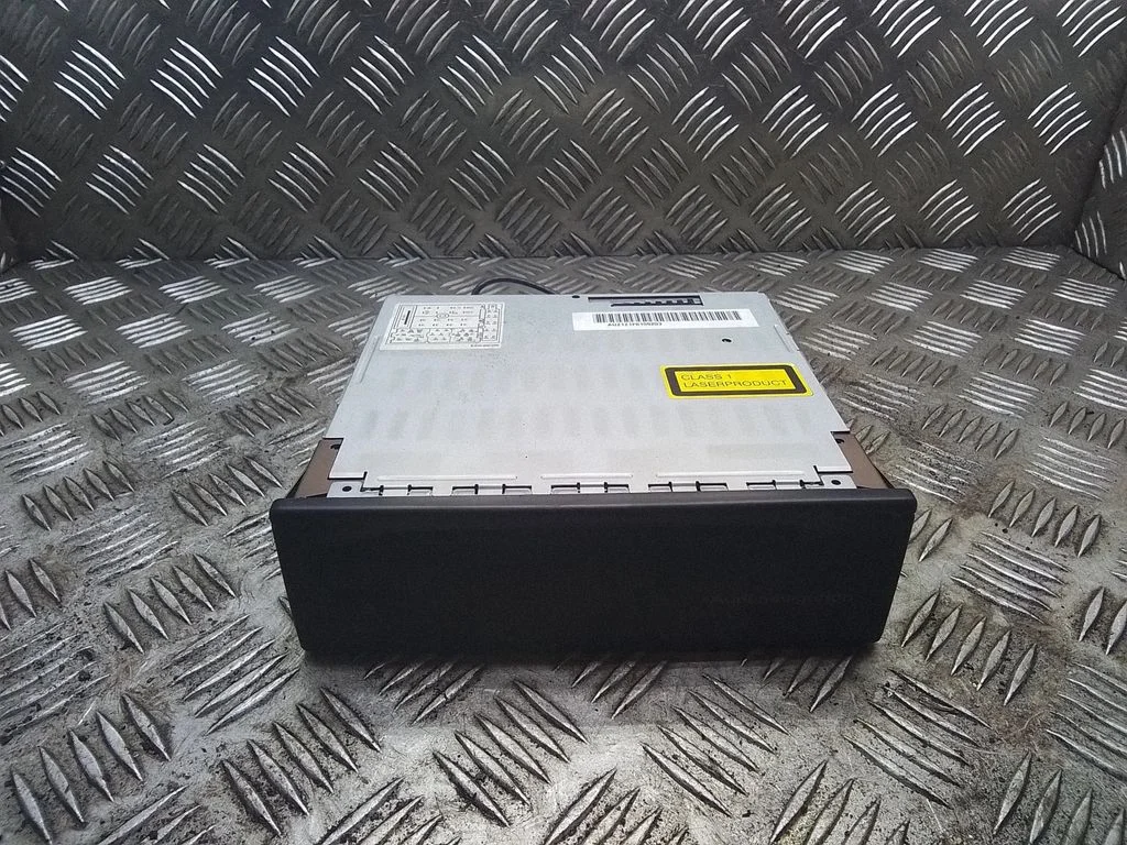 Navigācijas (GPS) CD/DVD lasītājs – Audi A4 S4 B7 8E 8H (2005-2008)