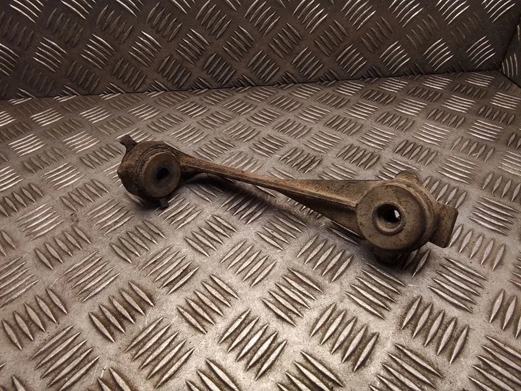 Other front suspension part – Opel Vivaro (2001-2014)