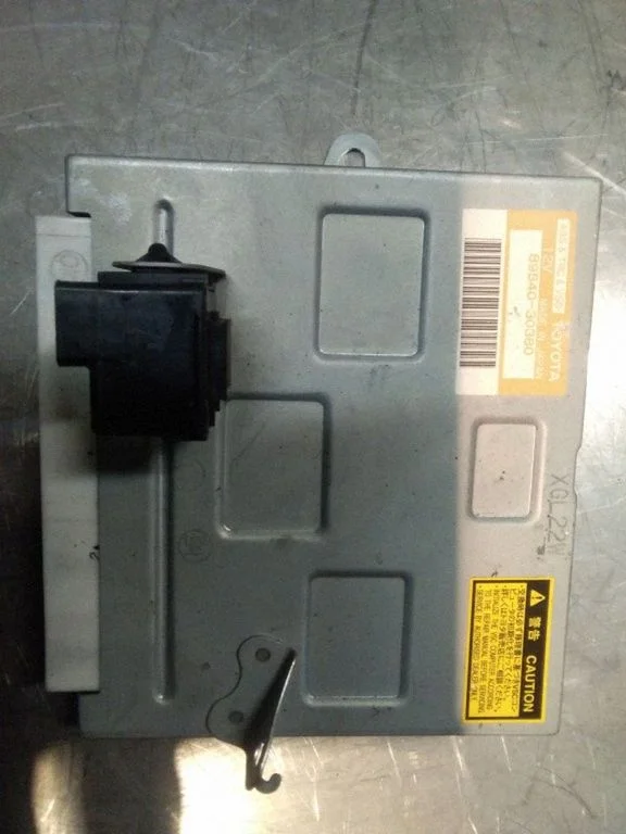 Moduł CAS – Lexus GS 300 400 430 (1991-2005)