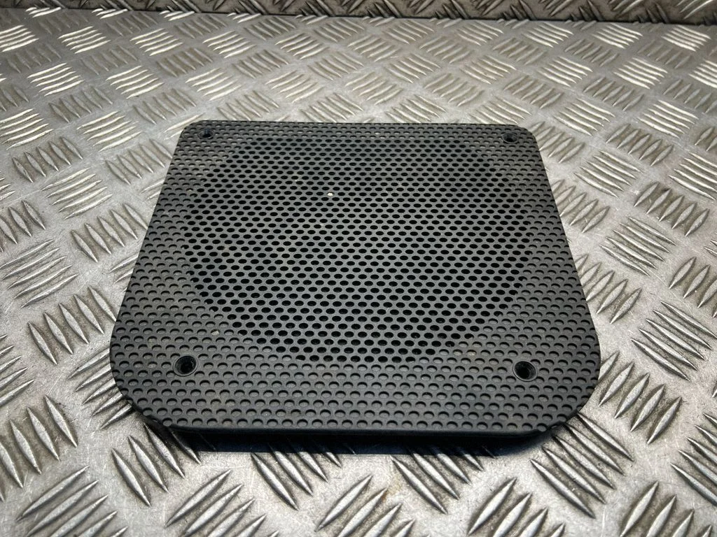 Maskownica subwoofera – Mini Cooper Countryman R60 (2011-2016)