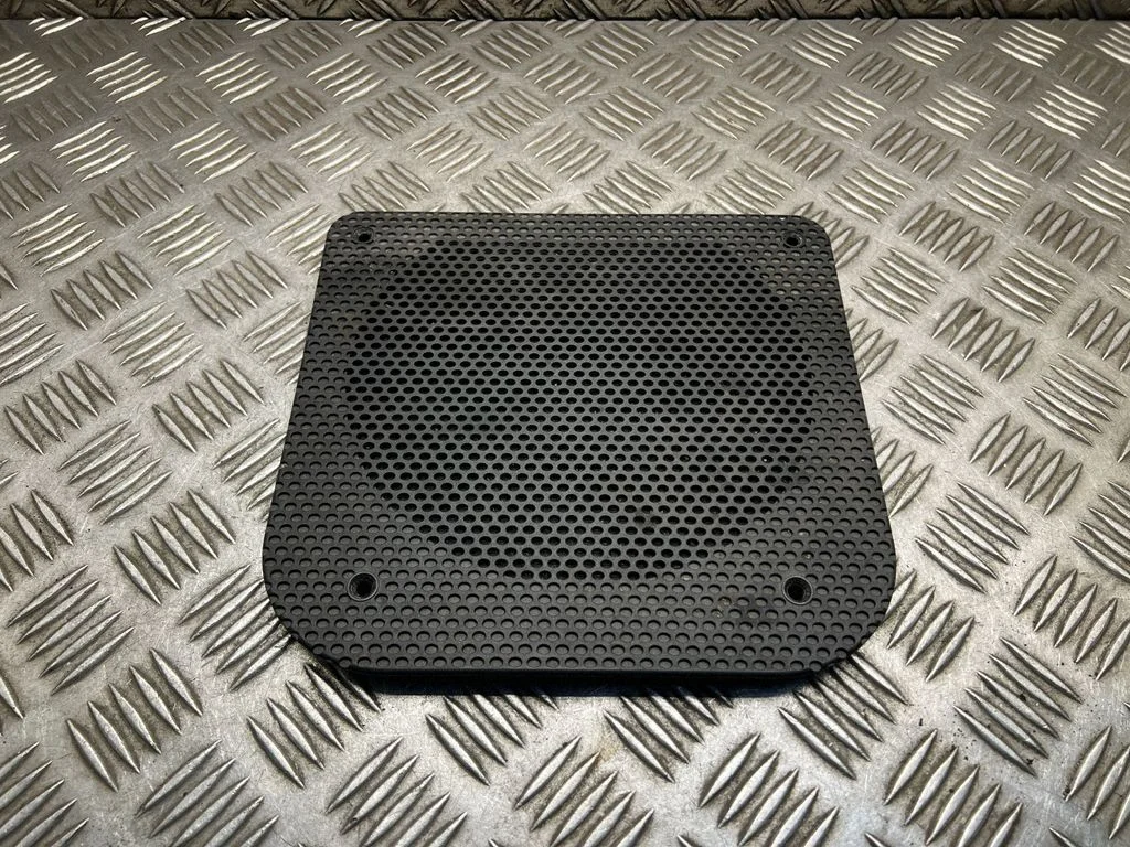 Maskownica subwoofera – Mini Cooper Countryman R60 (2011-2016)