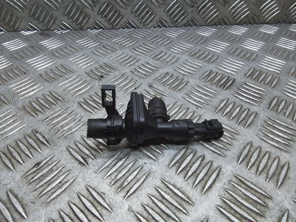 Fuel temperature sensor – Volkswagen Passat CC (2008-2016)