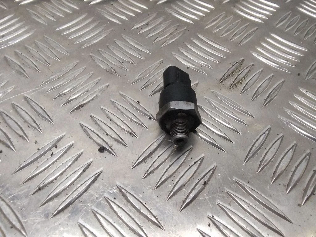 Eļļas spiediena sensors 401742
