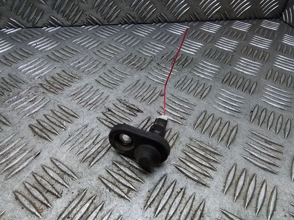 Front door sensor coupe – Toyota Prius (XW20) (2003-2009)