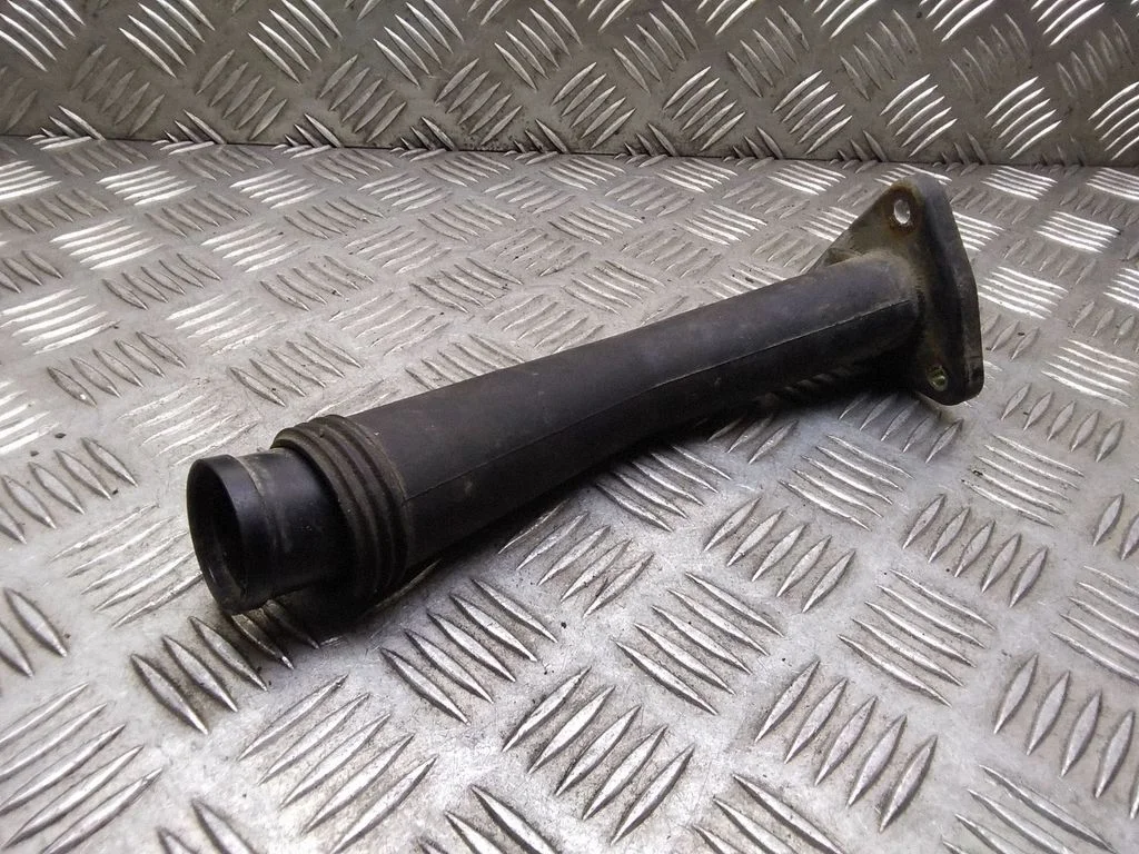 Oil fill pipe – Volkswagen Transporter - Caravelle T4 (1991-2003)