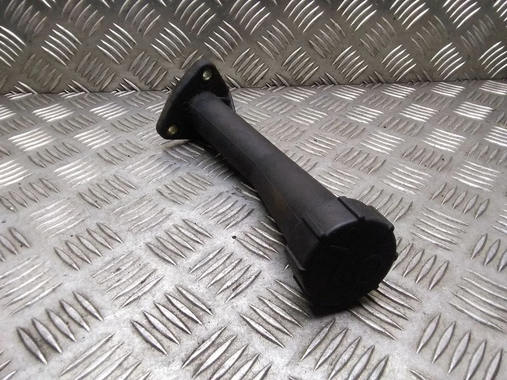 Oil fill pipe – Volkswagen Transporter - Caravelle T4 (1991-2003)