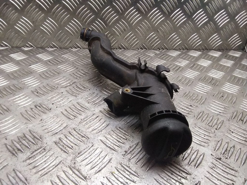 Oil fill pipe – Citroen C4 I (2004-2010)