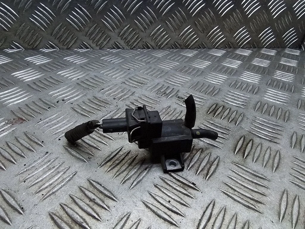 Valve vacuum – Toyota Avensis T250 (2006-2009)