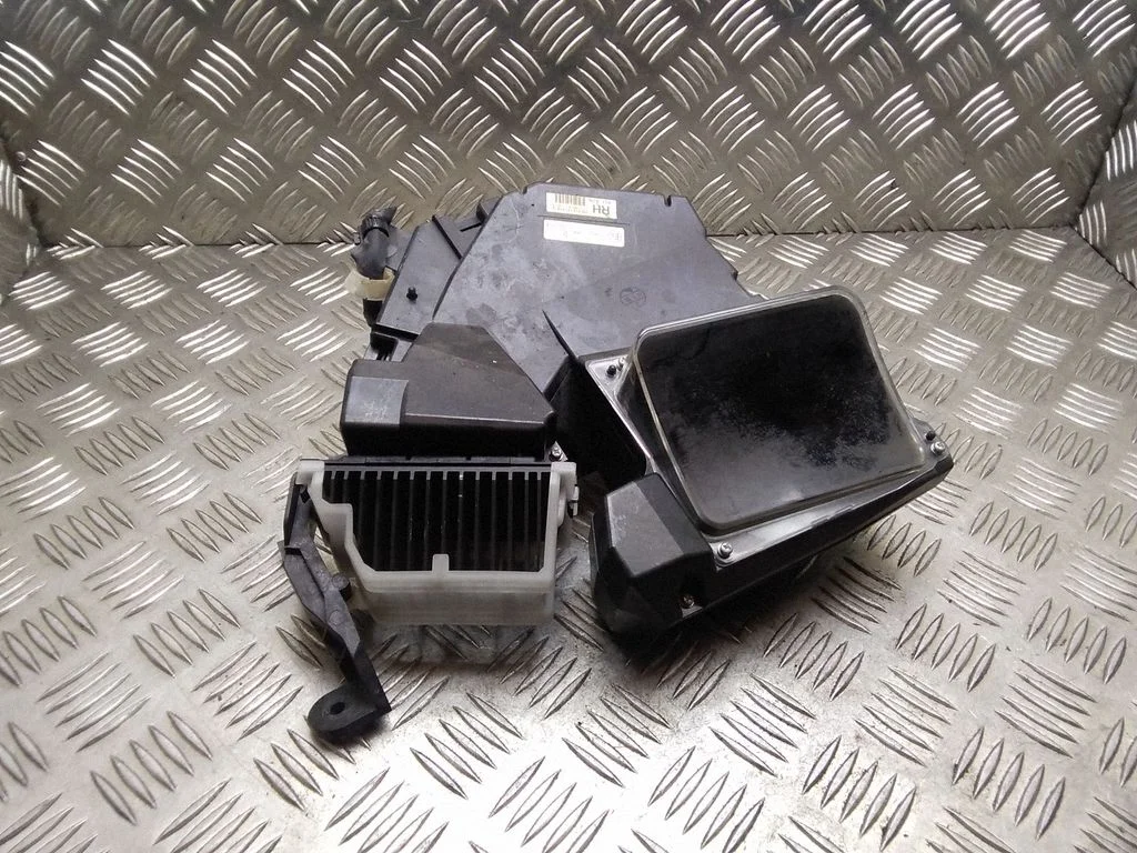 Head up display screen – Toyota Prius (XW30) (2009-2015)