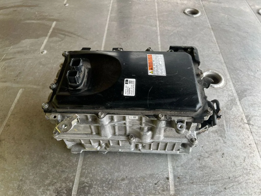 Inverter (pingemuundur) – Toyota C-HR I (2016-2023)
