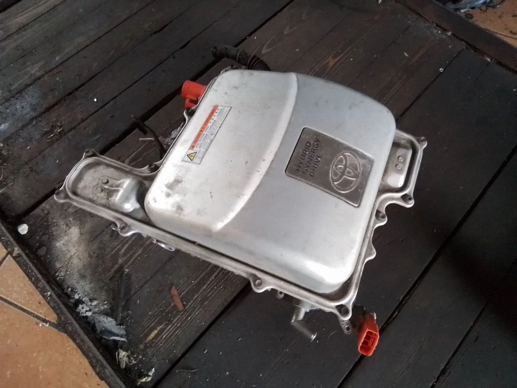 Przetwornica napięcia (inwerter) – Toyota Prius (XW20) (2003-2009)