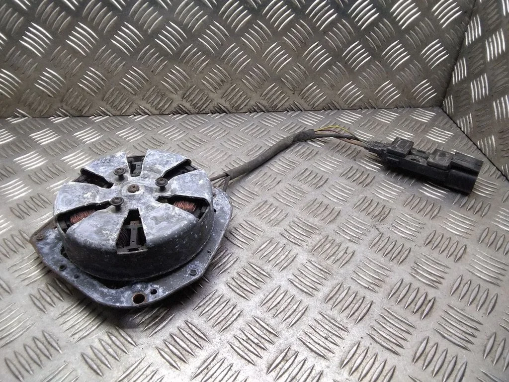 Ventilaatori(te) juhtmoodul – BMW 5-seeria E60 E61 (2004-2010)