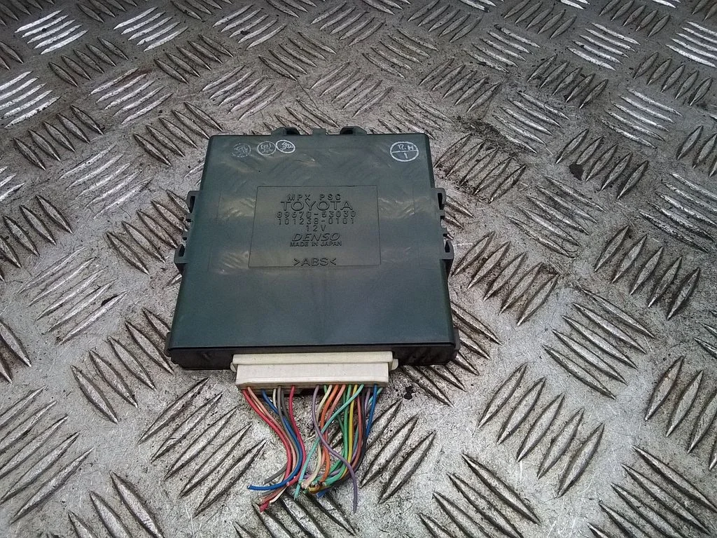 Toitehalduse juhtplokk – Lexus IS 220D-250-350 (2006-2013)