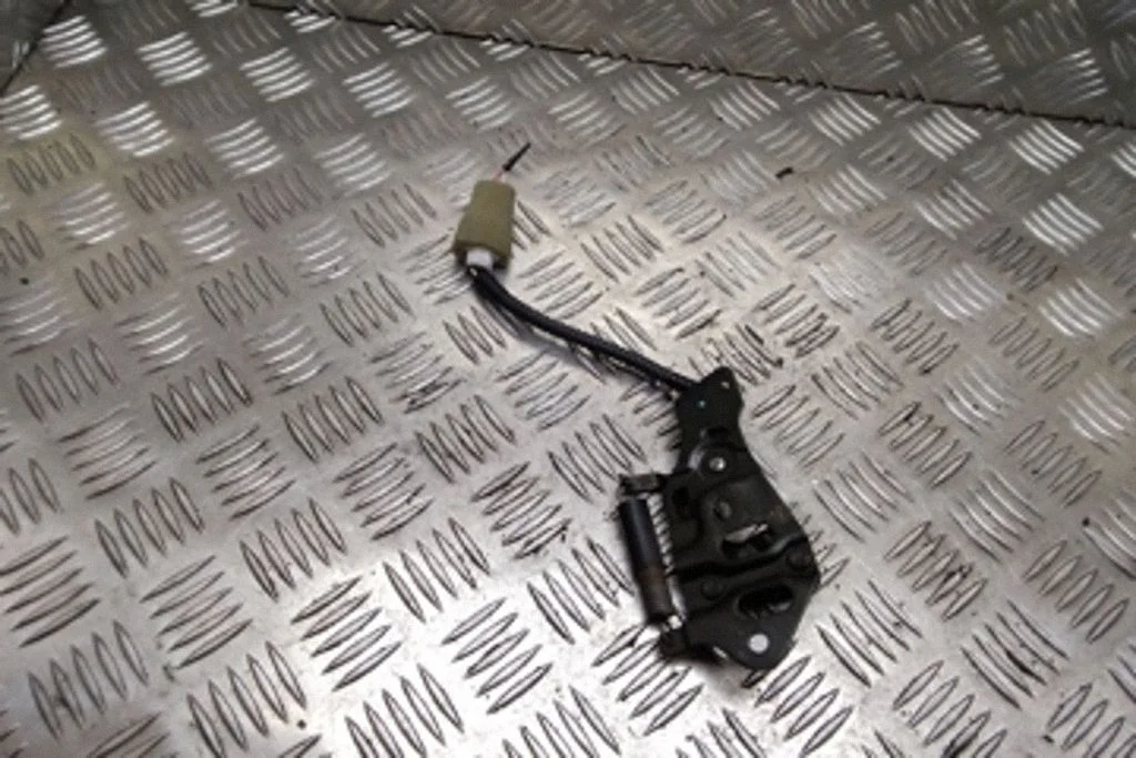 Pakiruumiluugi andur – Lexus GS 300 350 430 450H (2005-2012)