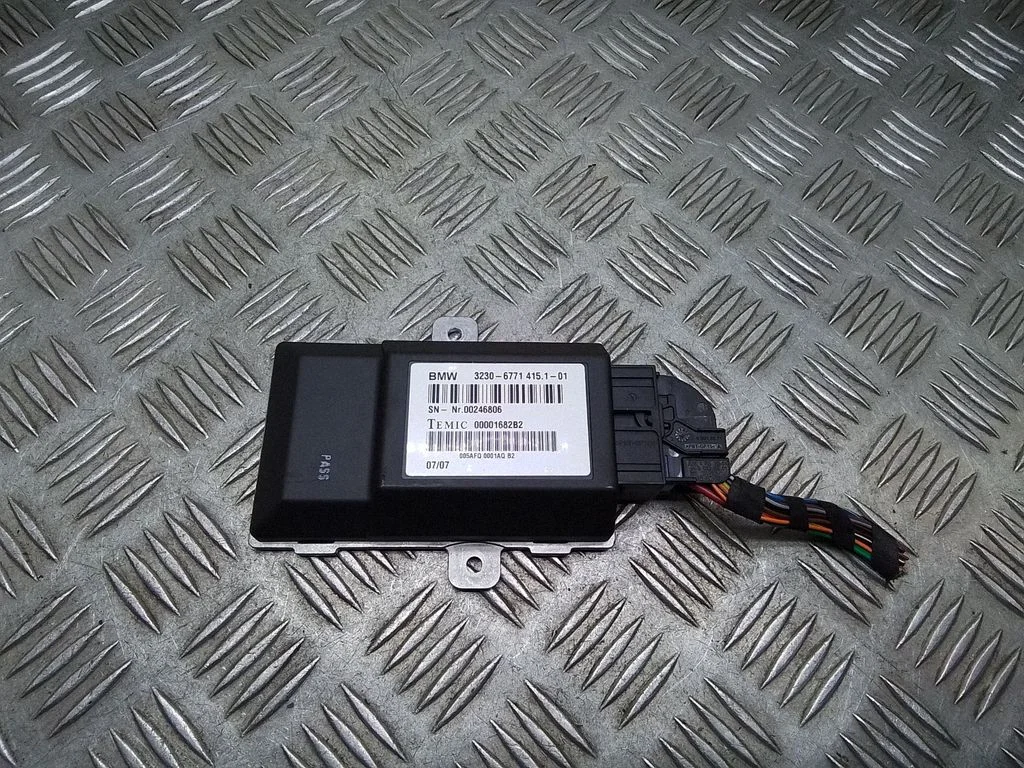 Roolisamba juhtmoodul – BMW 7-seeria E65 E66 (2001-2008)