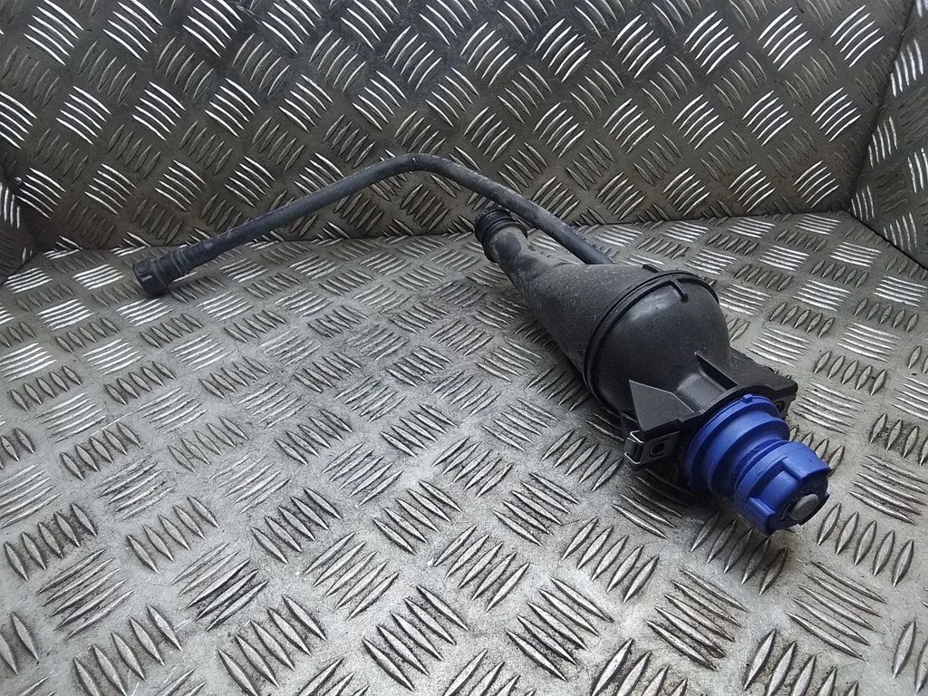 AdBlue liquid reservoir – Peugeot Traveller (2016-)