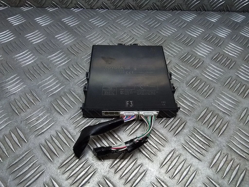 Keyless (KESSY) go control unit/module – Lexus ES VII XZ10 (2018-2021)