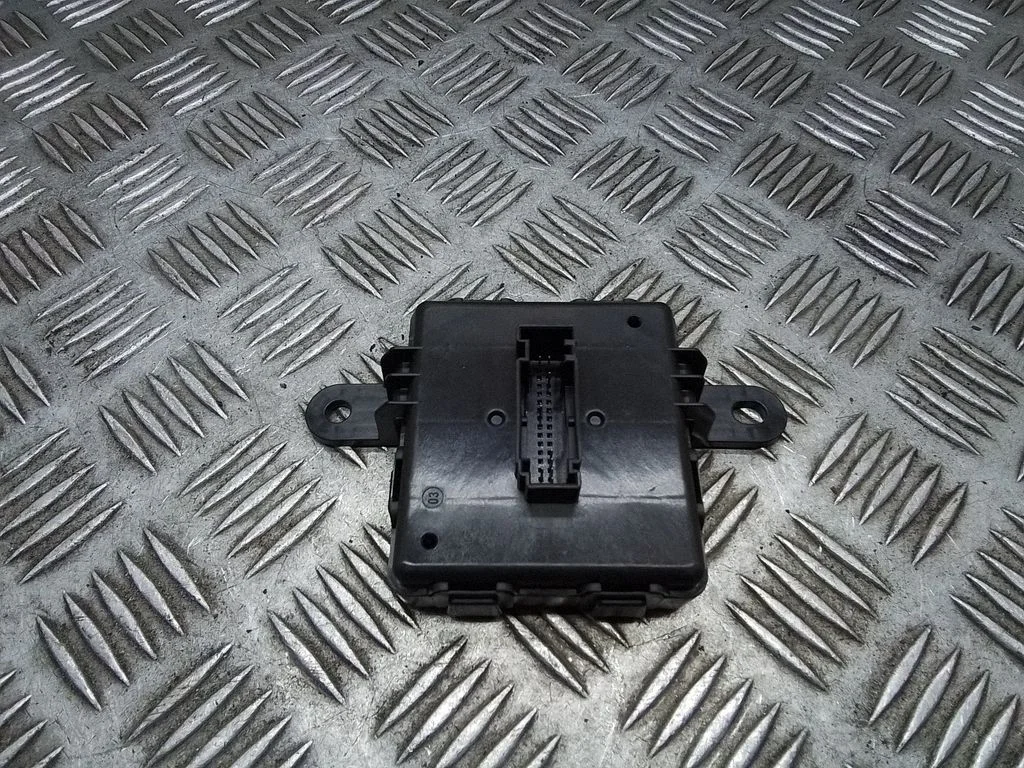 Keyless (KESSY) go control unit/module – Skoda Octavia Mk4 (2019-)