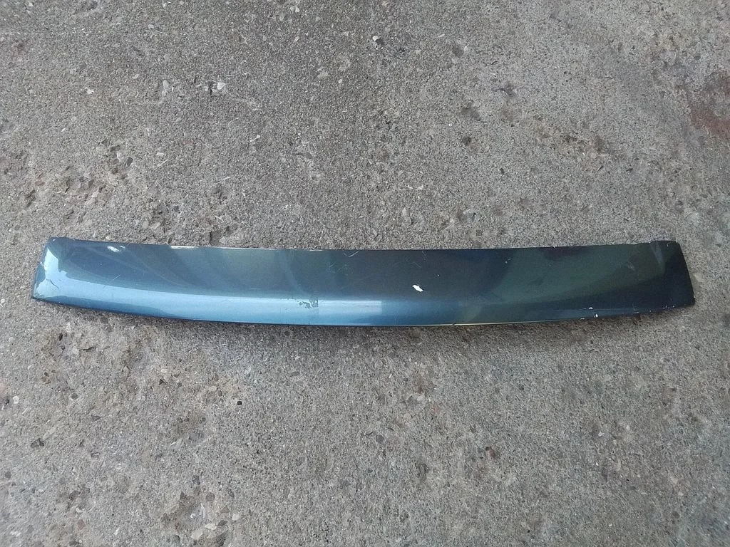 Aizmugurējā vāka spoilers – Volkswagen Touareg I (2002-2010)