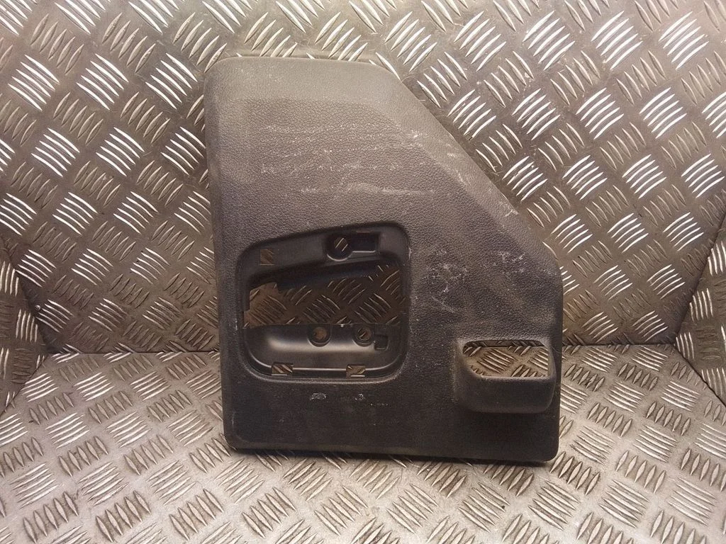 Sliding door trim – Citroen Jumpy (2016-)