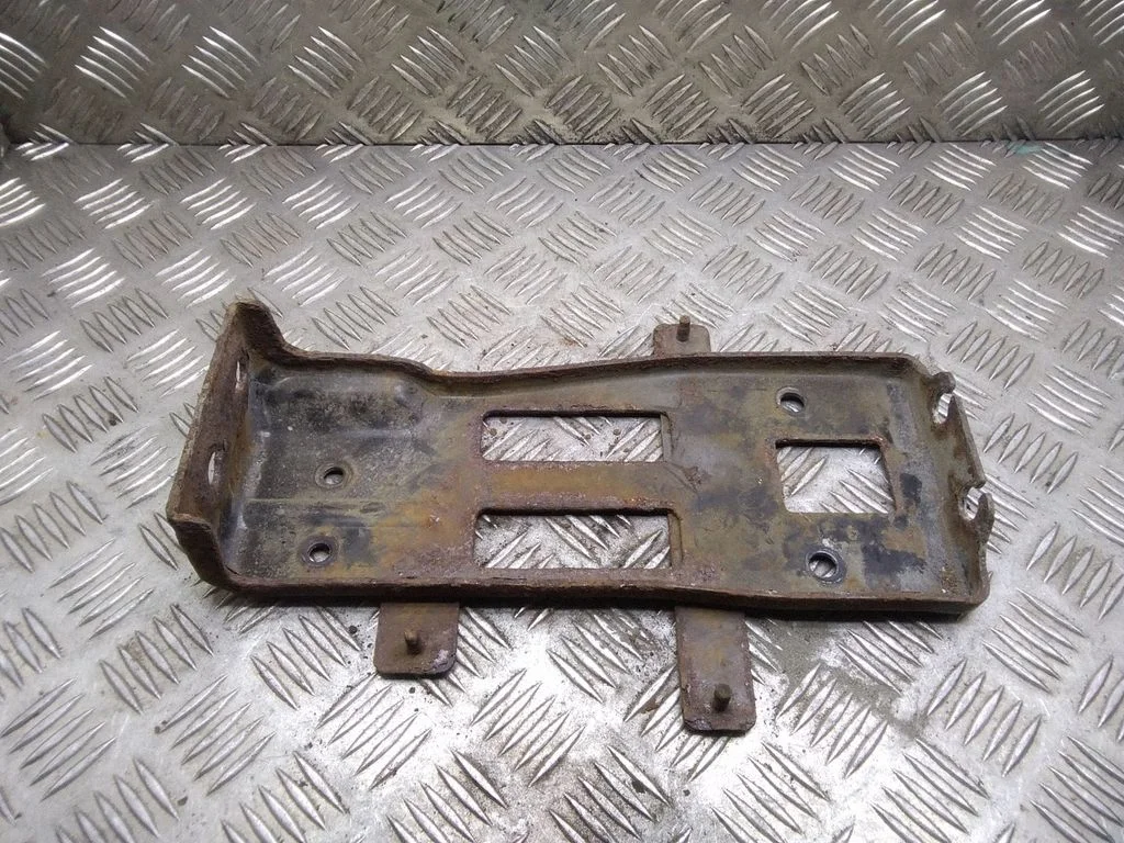 Handbrake interior bracket